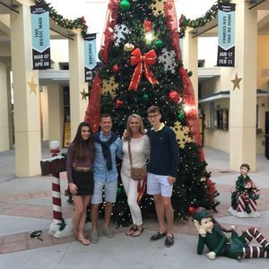 Meet your Posher, Nicol